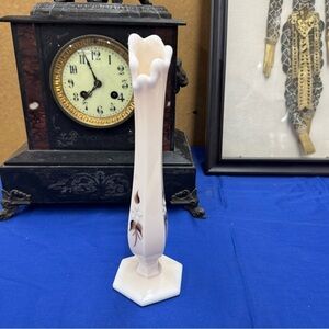 Vintage 1980 Tan And White Slag Glass Westmoreland Swung Vase Hand Painted